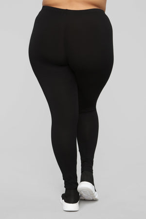 https://cdn.shopify.com/s/files/1/0293/9277/products/01-02-19_Studio_1_DV_14-32-18_61611_Black_0427_JF.jpg?v=1617299967