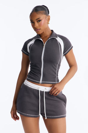 https://cdn.shopify.com/s/files/1/0293/9277/files/02-06-26_S6_32_V225MS4716_Charcoal_AE_JS_14-10-12_5988_PXF.jpg?v=1770833812&with=400&height=600