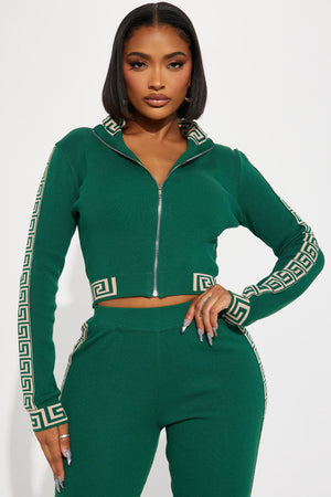 https://cdn.shopify.com/s/files/1/0293/9277/files/09-11-23Studio1_TH_AP_15-21-29_49_SW3538_Hunter_4896_MP.jpg?v=1694707548