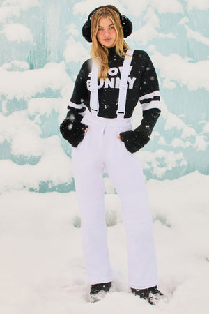 https://cdn.shopify.com/s/files/1/0293/9277/files/12-09-24_Ski-Collection_LOOK_48_KJ_MR_12-36-45_15265_WG_MH.jpg?v=1735265127