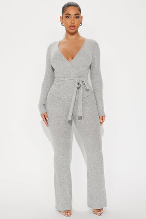https://cdn.shopify.com/s/files/1/0293/9277/files/12-17-24_S1_19_HKTP25438_HeatherGrey_P_AZ_SS_10-30-05_2562_PXF.jpg?v=1734555038
