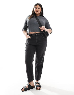 https://images.asos-media.com/products/asos-design-curve-slim-fit-comfort-mom-jeans-in-washed-black/206925108-1-washedblack?$n_750w$&wid=750&fit=constrain