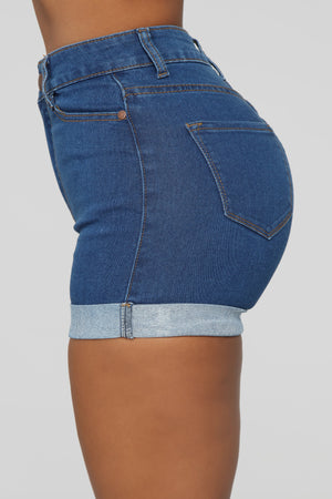 https://cdn.shopify.com/s/files/1/0293/9277/products/01-25-19_Studio_2_DV_13-07-24_BOG14_MediumBlueWash0633_JD.jpg?v=1622834553