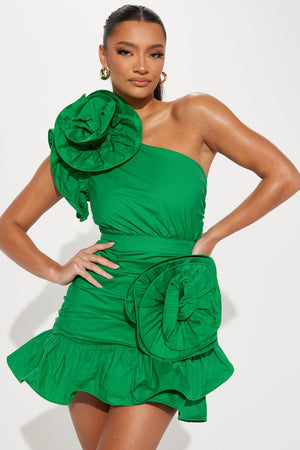 https://cdn.shopify.com/s/files/1/0293/9277/products/01-25-23Studio1_TH_MR_10-23-28_3_SD395122FN_Green_6073_EH.jpg?v=1740182610
