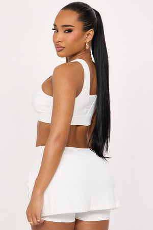 https://cdn.shopify.com/s/files/1/0293/9277/files/02-05-25_S8_30_ZDMKFJE01B_White_ZSR_KS_IM_12-55-27_44033_SG.jpg?v=1738801590
