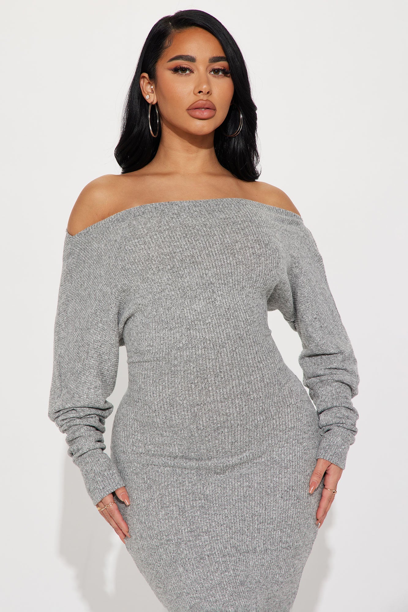 https://cdn.shopify.com/s/files/1/0293/9277/products/02-10-23Studio3_ID_KG_14-22-35_42_AD5657_HeatherGrey_13038_ES.jpg?v=1676506938
