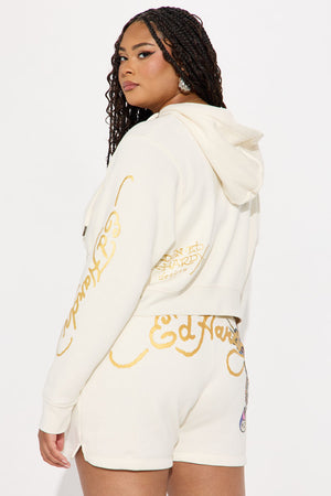 https://cdn.shopify.com/s/files/1/0293/9277/files/02-14-25_S9_8_EFNS18002_Ivory_ZSR_KS_IM_10-50-33_PLUS_34399_BH.jpg?v=1739917524
