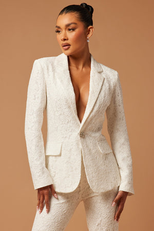 https://cdn.shopify.com/s/files/1/0293/9277/files/02-16-24_S5_24_23GWF10855AB_White_KT_IM_13-29-23_44017_PXF.jpg?v=1708455961