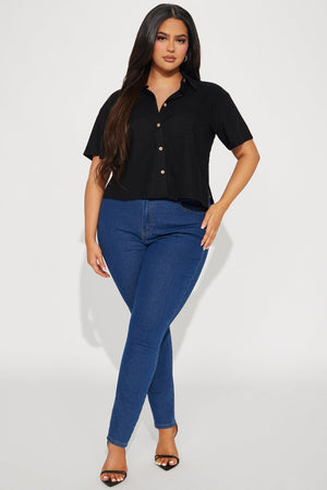 https://cdn.shopify.com/s/files/1/0293/9277/files/02-22-24_S5_6_74195_Black_RM_AP_10-37-24_PLUS_47572_PXF.jpg?v=1709077232