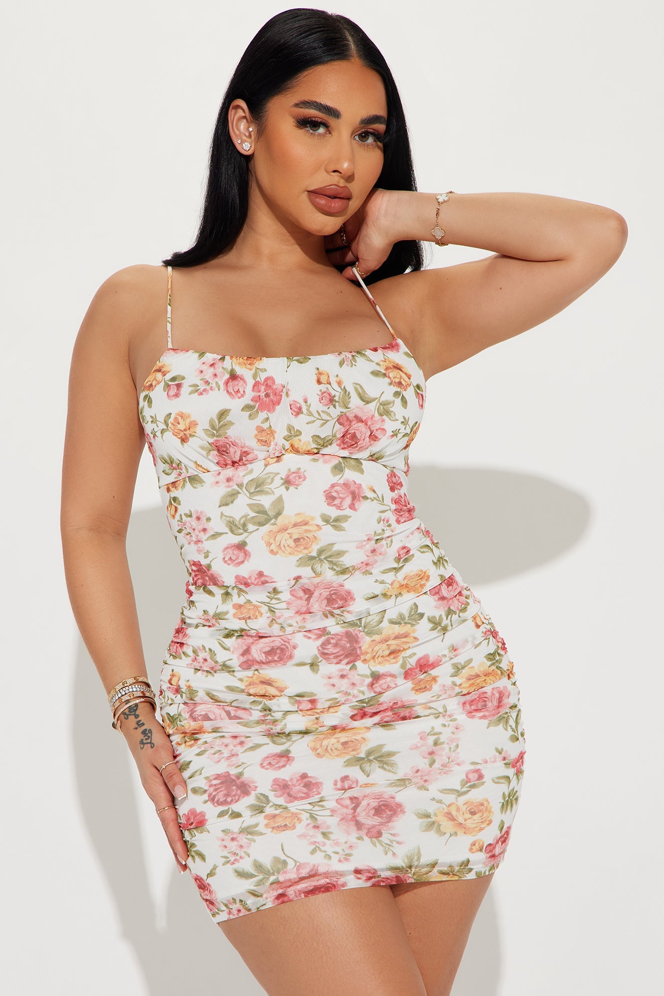 https://cdn.shopify.com/s/files/1/0293/9277/files/02-26-24_S3_20_749711_OffWhite_CZ_SS_11-10-03_2035_PXF.jpg?v=1740085612