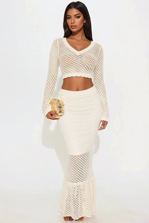 https://cdn.shopify.com/s/files/1/0293/9277/files/02-26-25_S9_43_KBNM4100401_Ivory_CXB_RL_11-54-48_39522_ES_PXF.jpg?v=1741648360