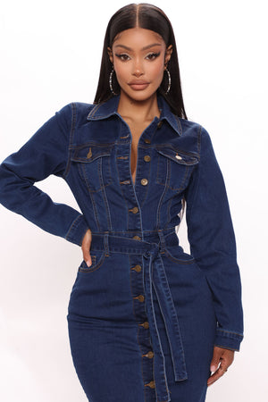 https://cdn.shopify.com/s/files/1/0293/9277/products/03-04-22Studio4_CE_MJ_12-10-09_6_AHA44_DarkWash_R_4872_EH.jpg?v=1646771405
