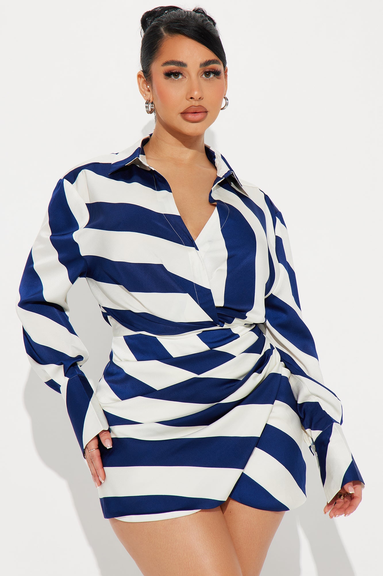 https://cdn.shopify.com/s/files/1/0293/9277/files/03-06-24_S1_21_33258SK_NavyCombo_KT_SS_11-37-32_32901_PXF.jpg?v=1709928373