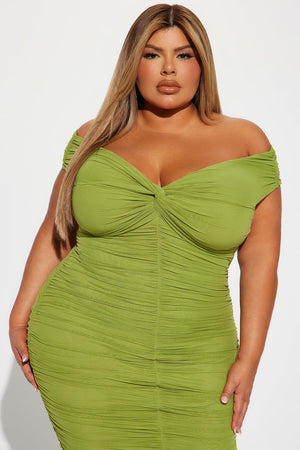 https://cdn.shopify.com/s/files/1/0293/9277/products/03-13-23Studio4_BN_IM_12-54-39_2_G8611QL97_Green_10017_PLUS_PXF.jpg?v=1679597299