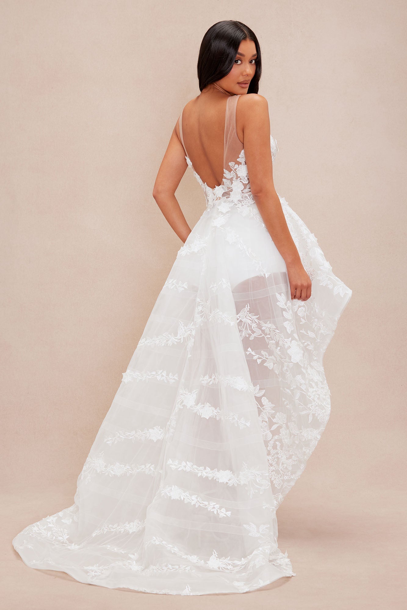 https://cdn.shopify.com/s/files/1/0293/9277/files/03-25-25_S5_14_24GWQ8719AB_White_KJ_DO_11-28-20_8876_BH.jpg?v=1743097669