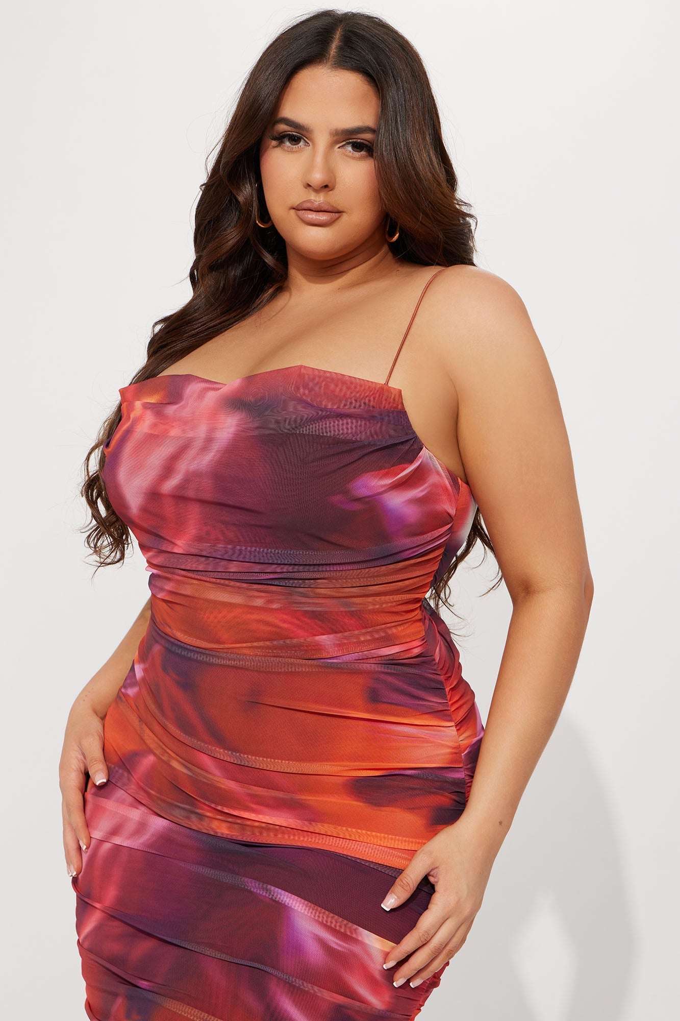 https://cdn.shopify.com/s/files/1/0293/9277/products/04-06-23Studio8_KJ_SA_11-22-01_23_HT2205_Redcombo_1380_PLUS_MR.jpg?v=1681859368