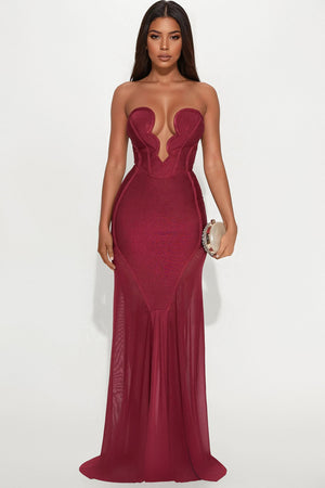 https://cdn.shopify.com/s/files/1/0293/9277/files/04-24-25_S5_28_BD173_Wine_RK_DO_11-44-28_16579_CM-Amira_BH_MH.jpg?v=1747166867