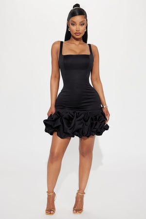https://cdn.shopify.com/s/files/1/0293/9277/files/05-09-24_S2_6_DRESS0320_Navy_ID_RL_15-10-30_21532_BH_SL.jpg?v=1729021329