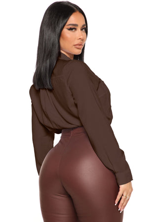 https://cdn.shopify.com/s/files/1/0293/9277/files/05-11-22Studio3_RT_RL_11-04-09_23_TGI5145_White_3801_SG_SL._Chocolatejpg.jpg?v=1735858851