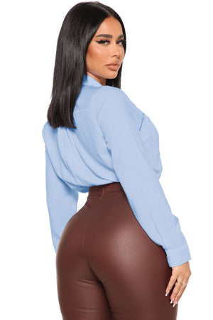 https://cdn.shopify.com/s/files/1/0293/9277/files/05-11-22Studio3_RT_RL_11-04-09_23_TGI5145_White_3801_SG_SL_Blue.jpg?v=1735858701