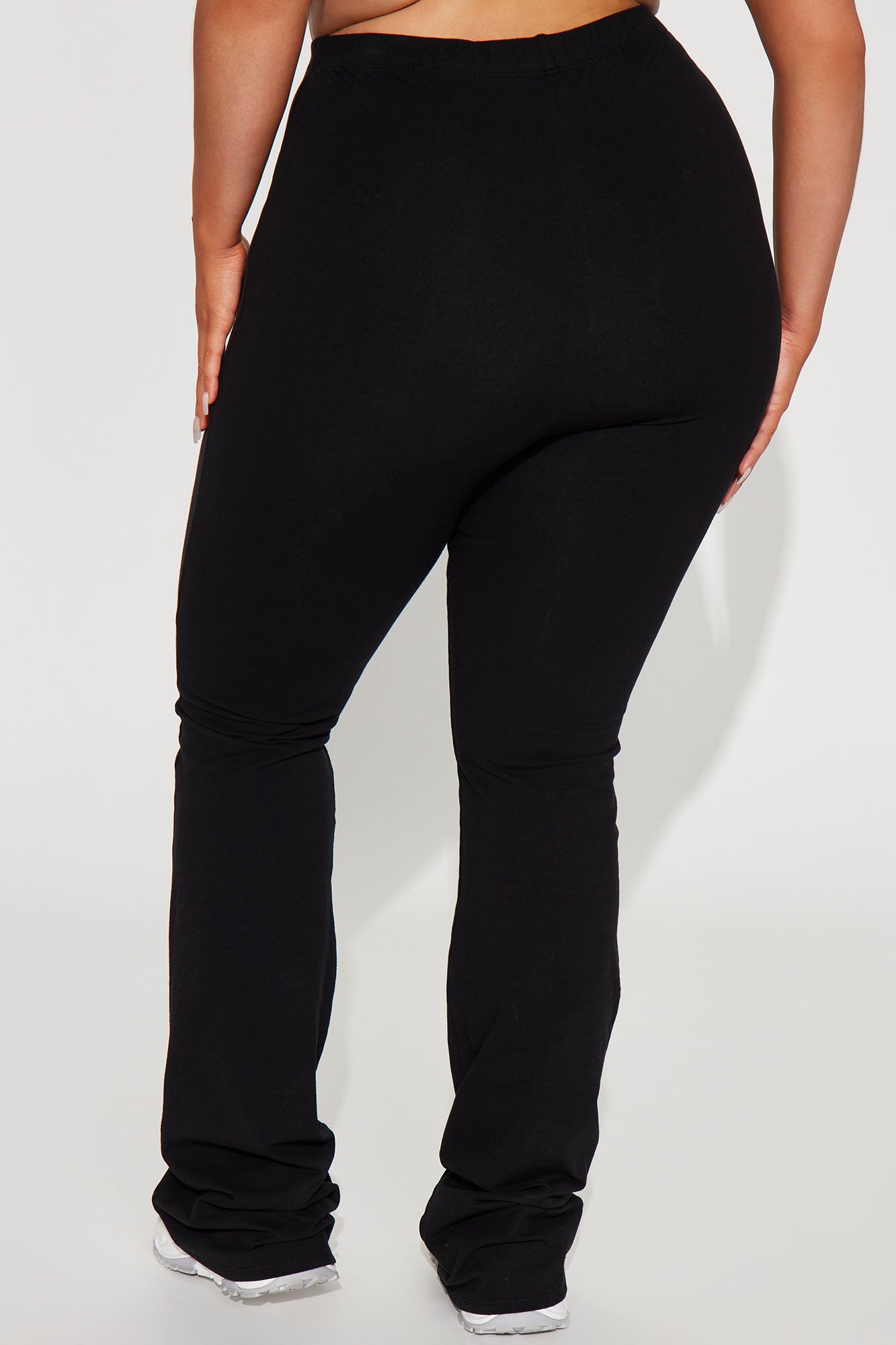 https://cdn.shopify.com/s/files/1/0293/9277/files/05-17-23Studio4_KT_IM_14-54-22_48_73625TA_Black_40830_PLUS_SG.jpg?v=1684949531