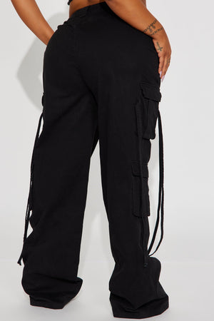 https://cdn.shopify.com/s/files/1/0293/9277/files/06-08-23Studio4_CXB_AS_14-40-47_39_SEA01281912WTA_Black_6527_PLUS_CM.jpg?v=1686775810