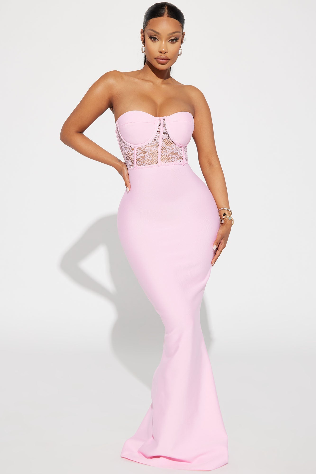 https://cdn.shopify.com/s/files/1/0293/9277/files/06-29-23Studio2_KJ_RL_13-46-19_2_23GWF1391_Pink_P_39345_JB.jpg?v=1688167748