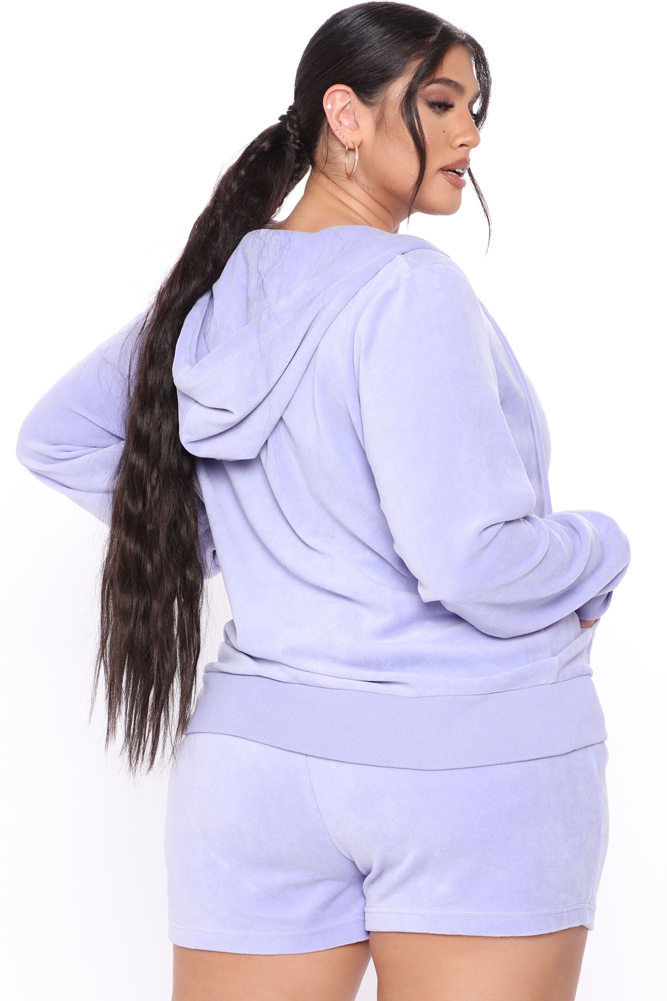 https://cdn.shopify.com/s/files/1/0293/9277/products/08-24-20Studio3_AP_SA_13-42-52_39_7021_Lavender_0040_PLUS_EH.jpg?v=1631662692