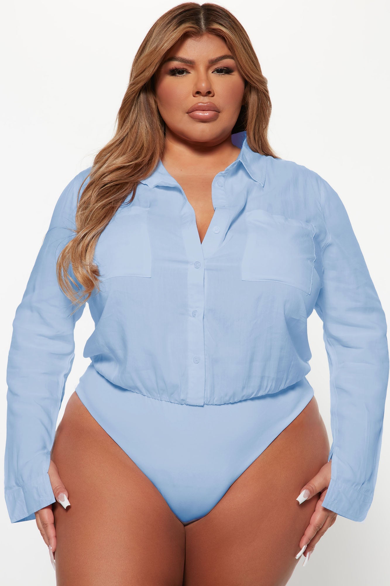 https://cdn.shopify.com/s/files/1/0293/9277/files/08-24-22Studio3_KS_DJ_10-00-25_3_TGI5145_White_2234_PLUS_SG_SL_Blue.jpg?v=1735858696