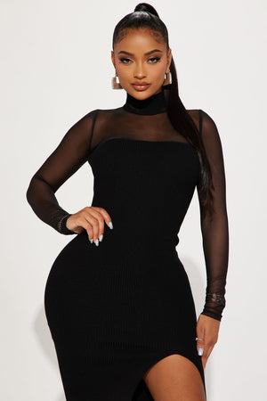 https://cdn.shopify.com/s/files/1/0293/9277/files/09-01-23Studio1_TK_PC_14-16-12_44_RDAF2821FN_Black_0684_MR.jpg?v=1694026219