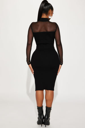 https://cdn.shopify.com/s/files/1/0293/9277/files/09-01-23Studio1_TK_PC_14-16-28_44_RDAF2821FN_Black_0687_MR.jpg?v=1694026219
