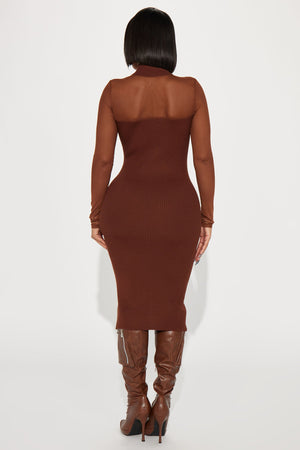 https://cdn.shopify.com/s/files/1/0293/9277/files/09-05-23Studio1_KT_PC_11-15-35_14_RDAF2821FN_Brown_1296_EH.jpg?v=1694197460
