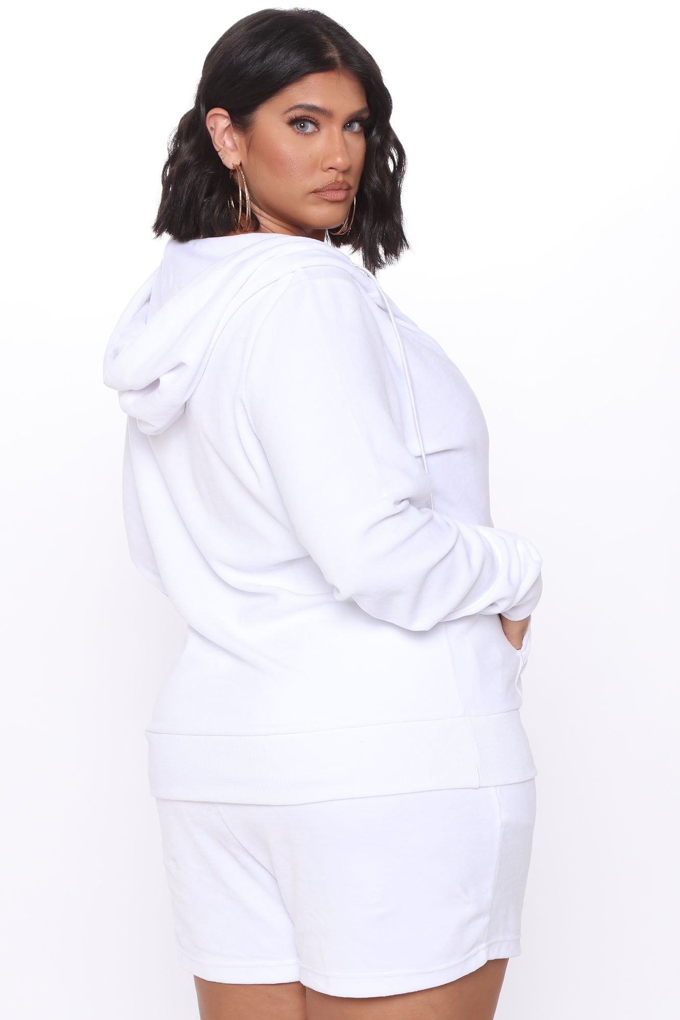 https://cdn.shopify.com/s/files/1/0293/9277/products/09-16-20Studio3KS_OD_15-16-49_81_7021_White_PLUS_0814_RA.jpg?v=1719428042