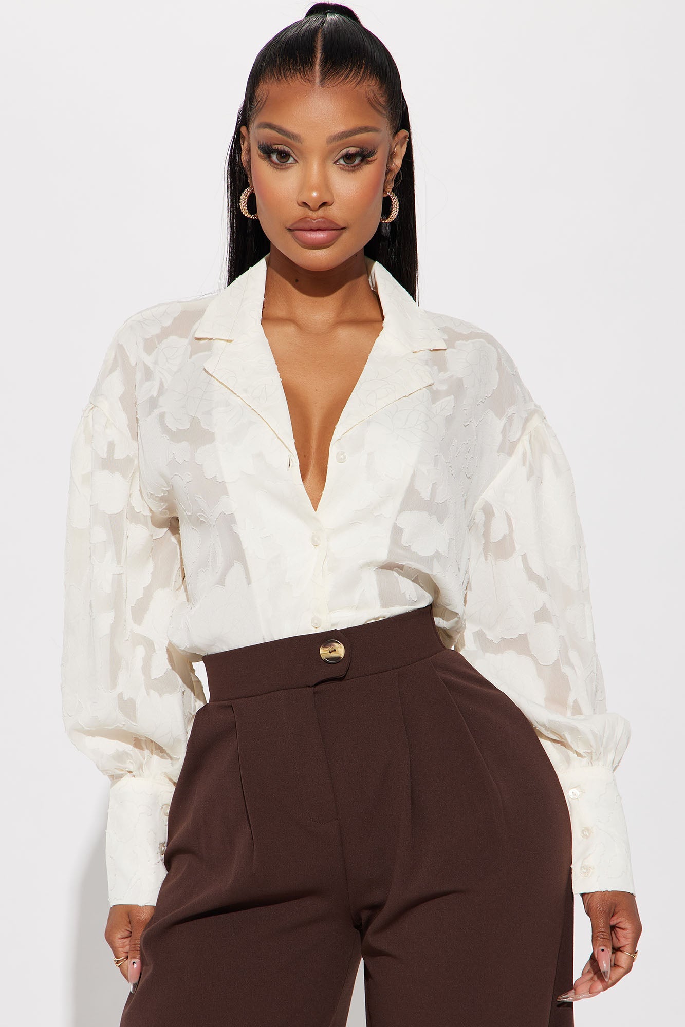 https://cdn.shopify.com/s/files/1/0293/9277/files/09-19-23Studio2_CXB_RL_16-06-13_51_HF24C710_Cream_60055_MP.jpg?v=1695688301
