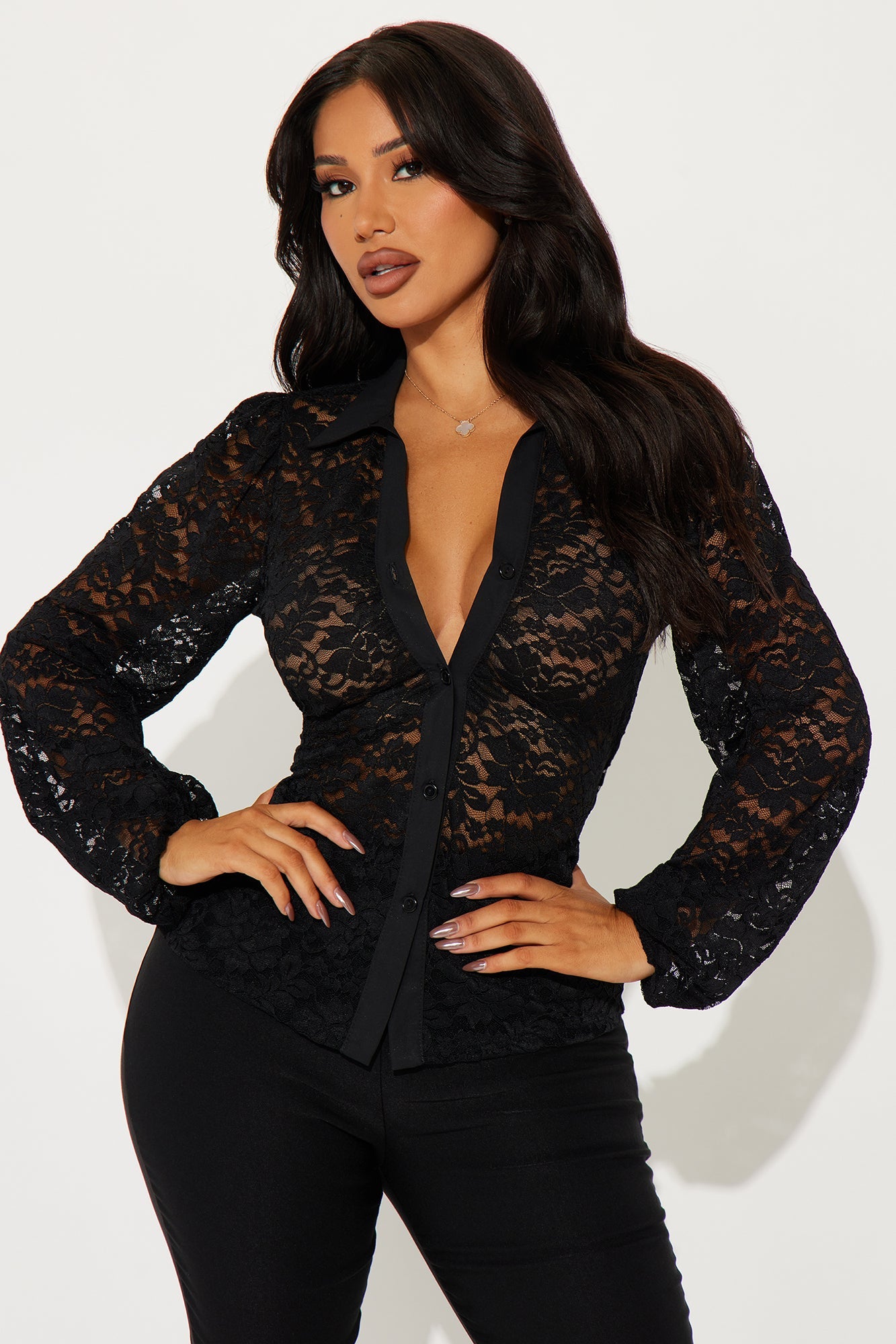 https://cdn.shopify.com/s/files/1/0293/9277/files/09-26-24_S3_16_PTA7311_Black_TK_SS_10-57-03_72306_MH_PXF.jpg?v=1727455676
