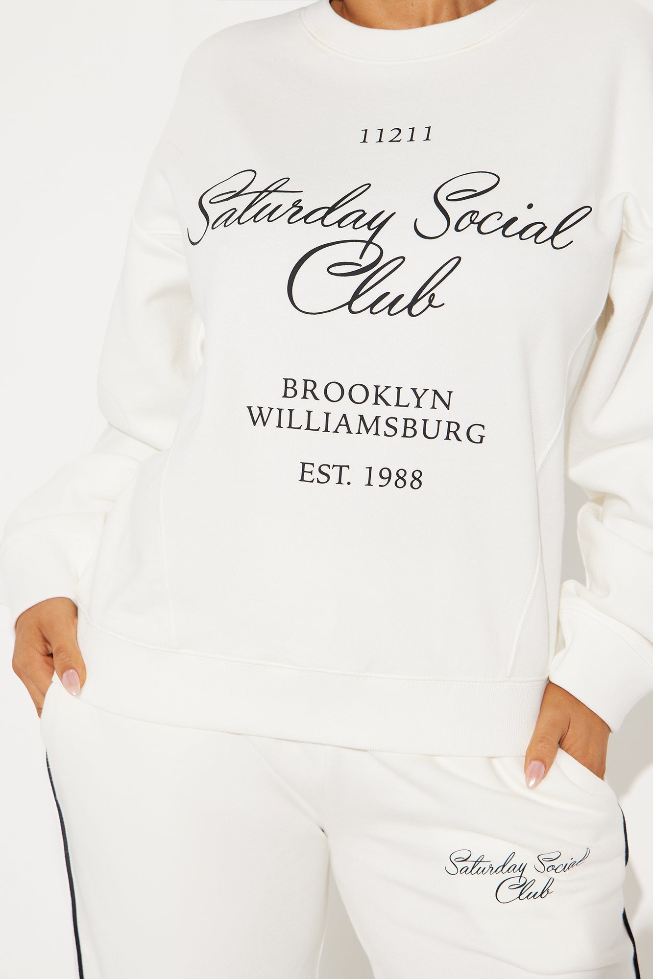 https://cdn.shopify.com/s/files/1/0293/9277/files/10-10-24_S3_46_UNWSATURDAYSOCIALSET_OffWhite_KS_DO_14-56-47_77688_MH_PXF.jpg?v=1728683505