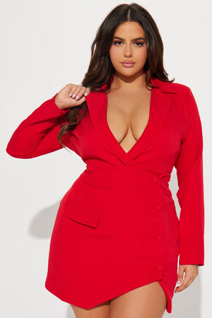 https://cdn.shopify.com/s/files/1/0293/9277/files/10-12-23Studio4_TK_AC_11-57-58_36_HF24A183_Red_17304_PLUS_PXF.jpg?v=1697651920