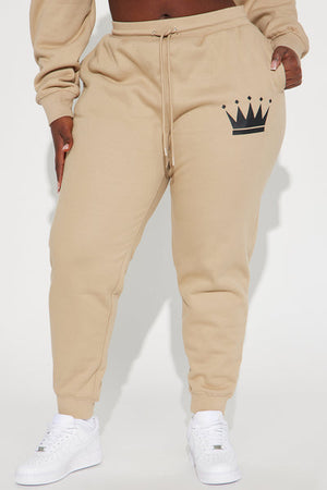 https://cdn.shopify.com/s/files/1/0293/9277/files/10-13-23Studio1_TH_DB_10-08-52_7_FNTF004W_Taupe_P_28023_PLUS_PXF.jpg?v=1697734770&with=400&height=600