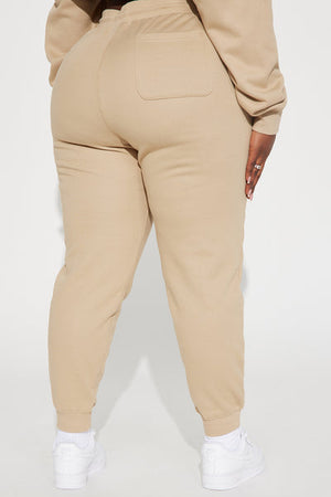 https://cdn.shopify.com/s/files/1/0293/9277/files/10-13-23Studio1_TH_DB_10-08-52_7_FNTF004W_Taupe_P_28027_PLUS_PXF.jpg?v=1697734770&with=400&height=600
