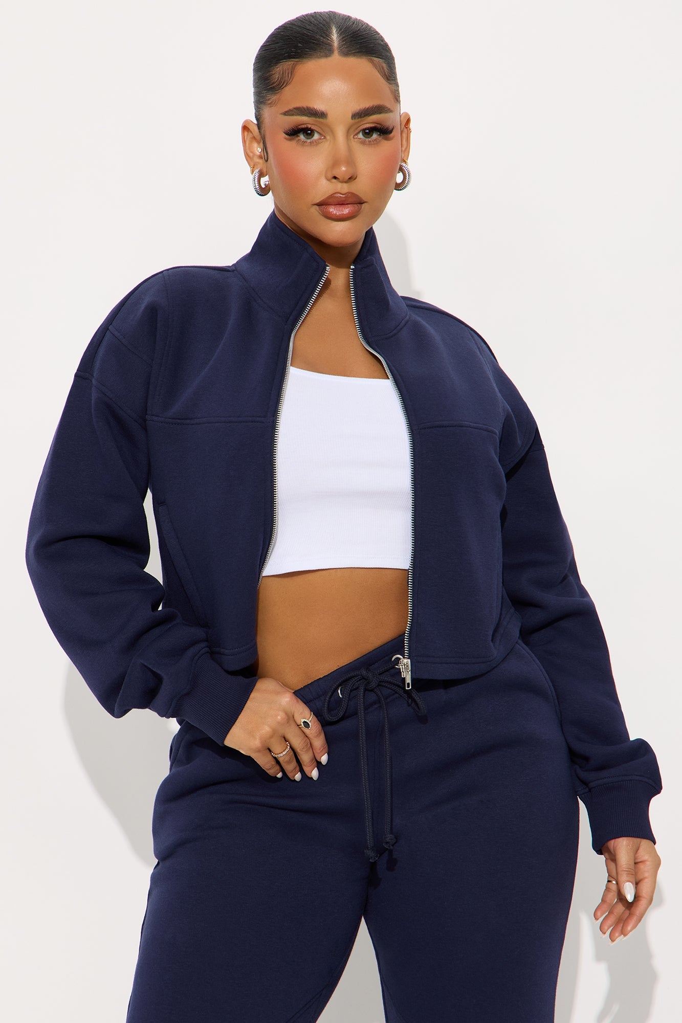 https://cdn.shopify.com/s/files/1/0293/9277/files/10-23-25_S1_53_V22507LN4705_Navy_RL_RA_14-34-31_3407_SKS.jpg?v=1761432293