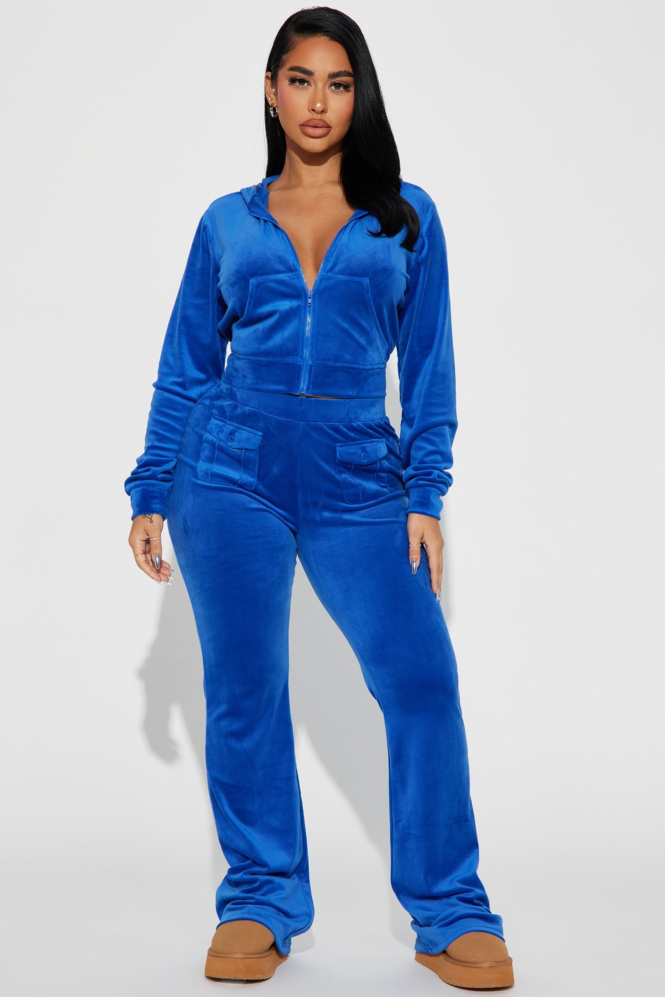 https://cdn.shopify.com/s/files/1/0293/9277/files/10-27-23Studio1_RA_PC_13-18-56_33_202307012SET_Blue_4816_ES.jpg?v=1698859938