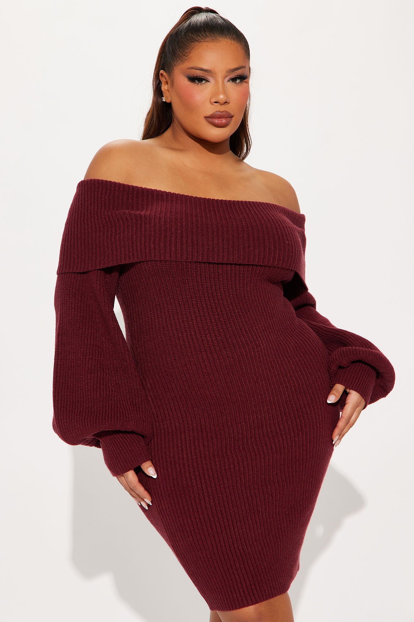 https://cdn.shopify.com/s/files/1/0293/9277/files/11-05-24_S4_46_RDAH6730FN_Burgundy_ZSR_HY_DO_14-28-07_PLUS_90438_CM.jpg?v=1730855463