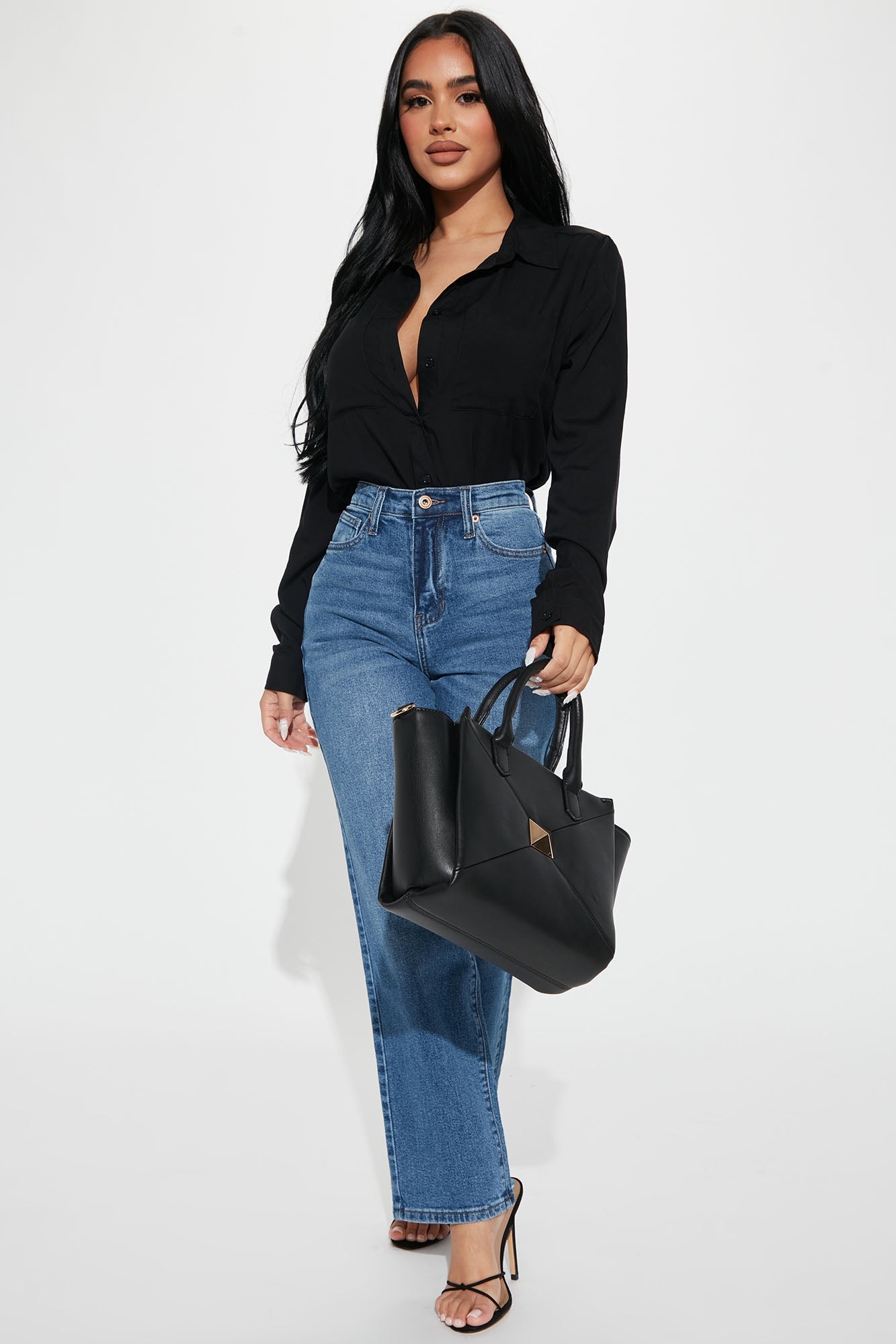 https://cdn.shopify.com/s/files/1/0293/9277/products/11-08-22Studio1_ME_RL_14-31-42_25_TGI5145_Black_4166_PB.jpg?v=1668016403