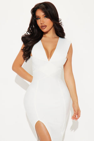 https://cdn.shopify.com/s/files/1/0293/9277/files/11-15-24_S3_11_KNHD4061828_White_TK_SS_11-14-30_90270_EH_MH.jpg?v=1732124451