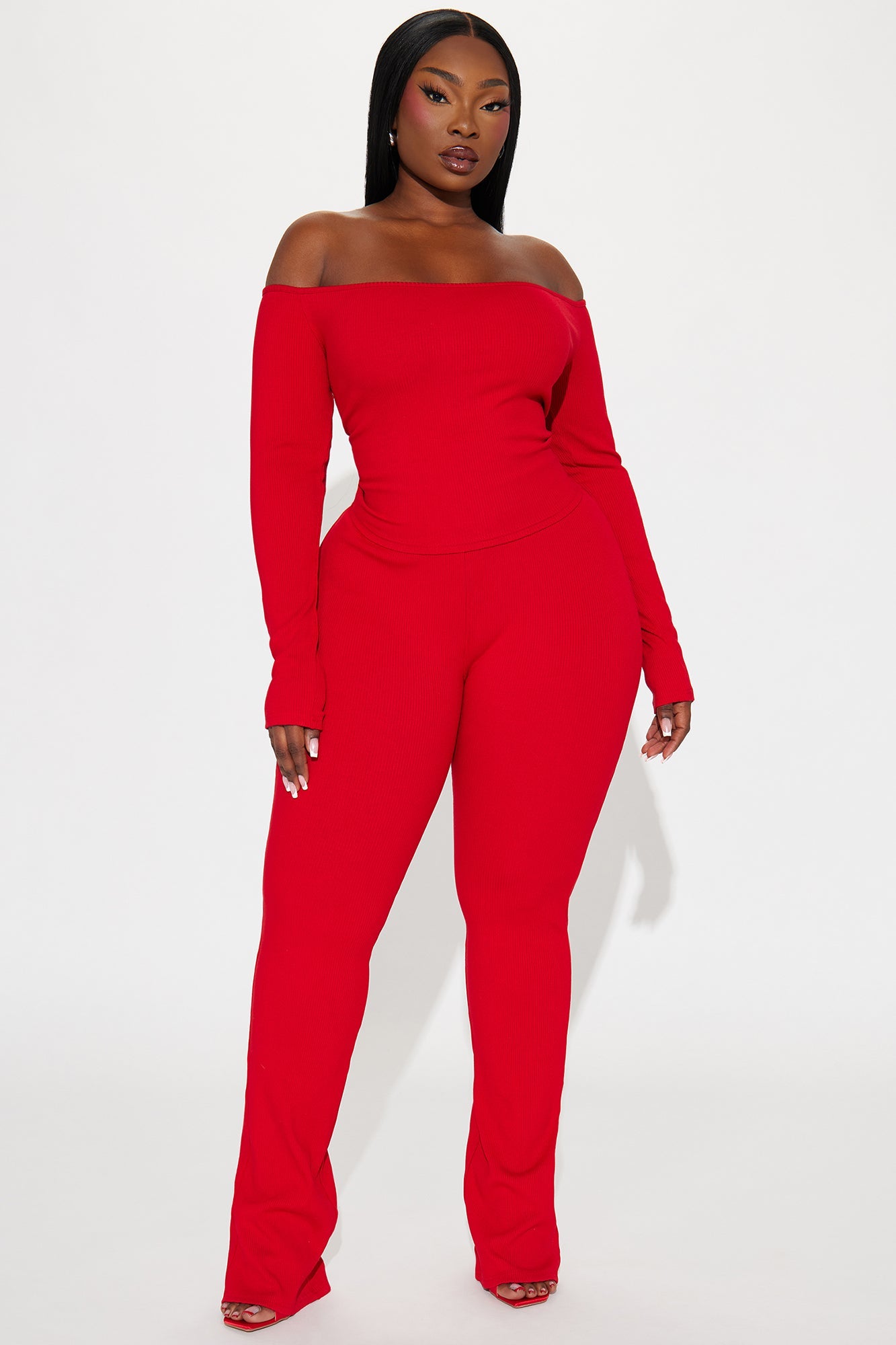 https://cdn.shopify.com/s/files/1/0293/9277/files/12-12-23_S5_6_CC0708F_Red_TK_IM_10-27-50_PLUS_20926_PXF.jpg?v=1705963374