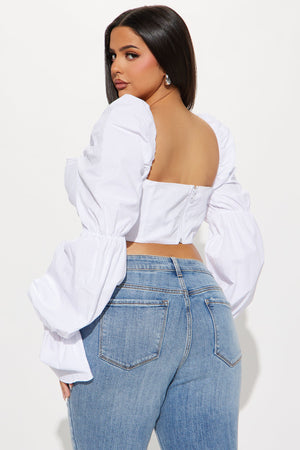 https://cdn.shopify.com/s/files/1/0293/9277/files/12-13-24_S4_51_IT10917_White_AZ_DO_14-45-48_PLUS_109542_PXF.jpg?v=1734384523
