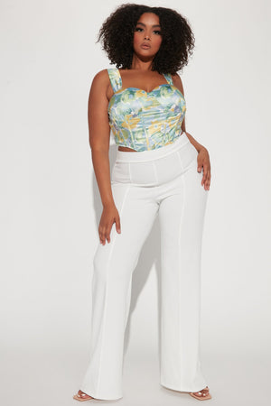 https://cdn.shopify.com/s/files/1/0293/9277/products/12-19-22Studio4_MS_DJ_13-24-09_38_P9683TALL_White_P_11371_PLUS_JB.jpg?v=1671580425