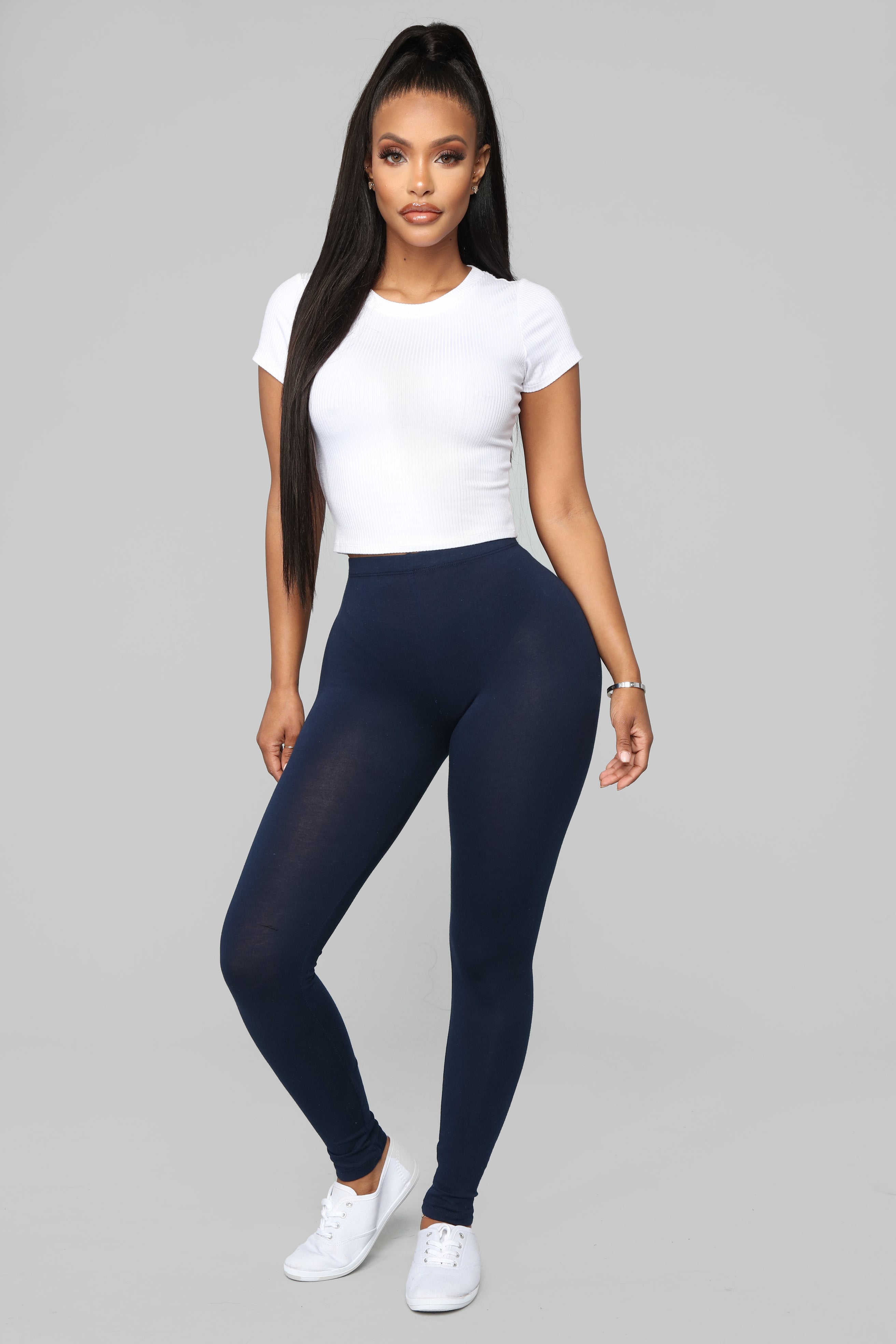 https://cdn.shopify.com/s/files/1/0293/9277/products/12-20-18_Studio_2_OD_10-36-33_61611_Navy0443_JD.jpg?v=1593037724