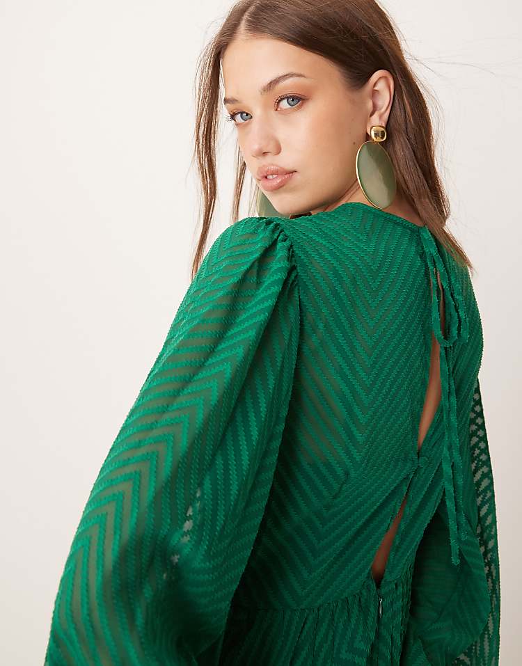 https://images.asos-media.com/products/asos-design-tie-back-fluted-sleeve-pleated-chevron-chiffon-midi-dress-in-green/205155740-2?$n_750w$&wid=750&fit=constrain