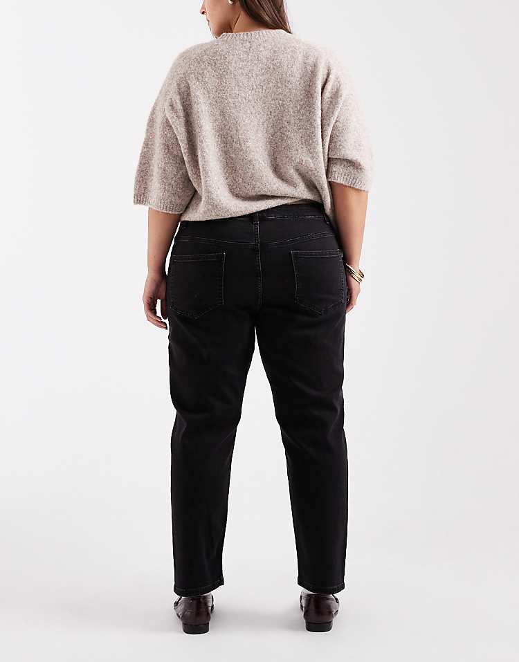 https://images.asos-media.com/products/asos-design-curve-slim-fit-comfort-mom-jeans-in-washed-black/207440796-2?$n_750w$&wid=750&fit=constrain